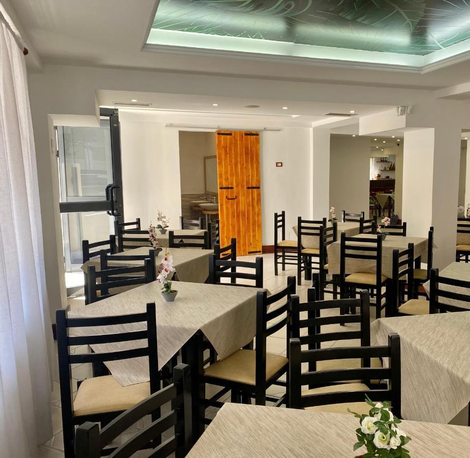 Hotel Globo Durres Exterior photo