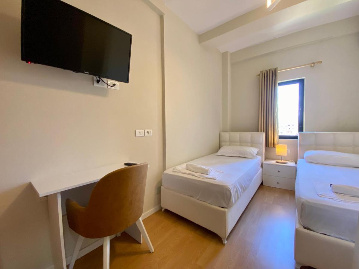 Hotel Globo Durres Exterior photo