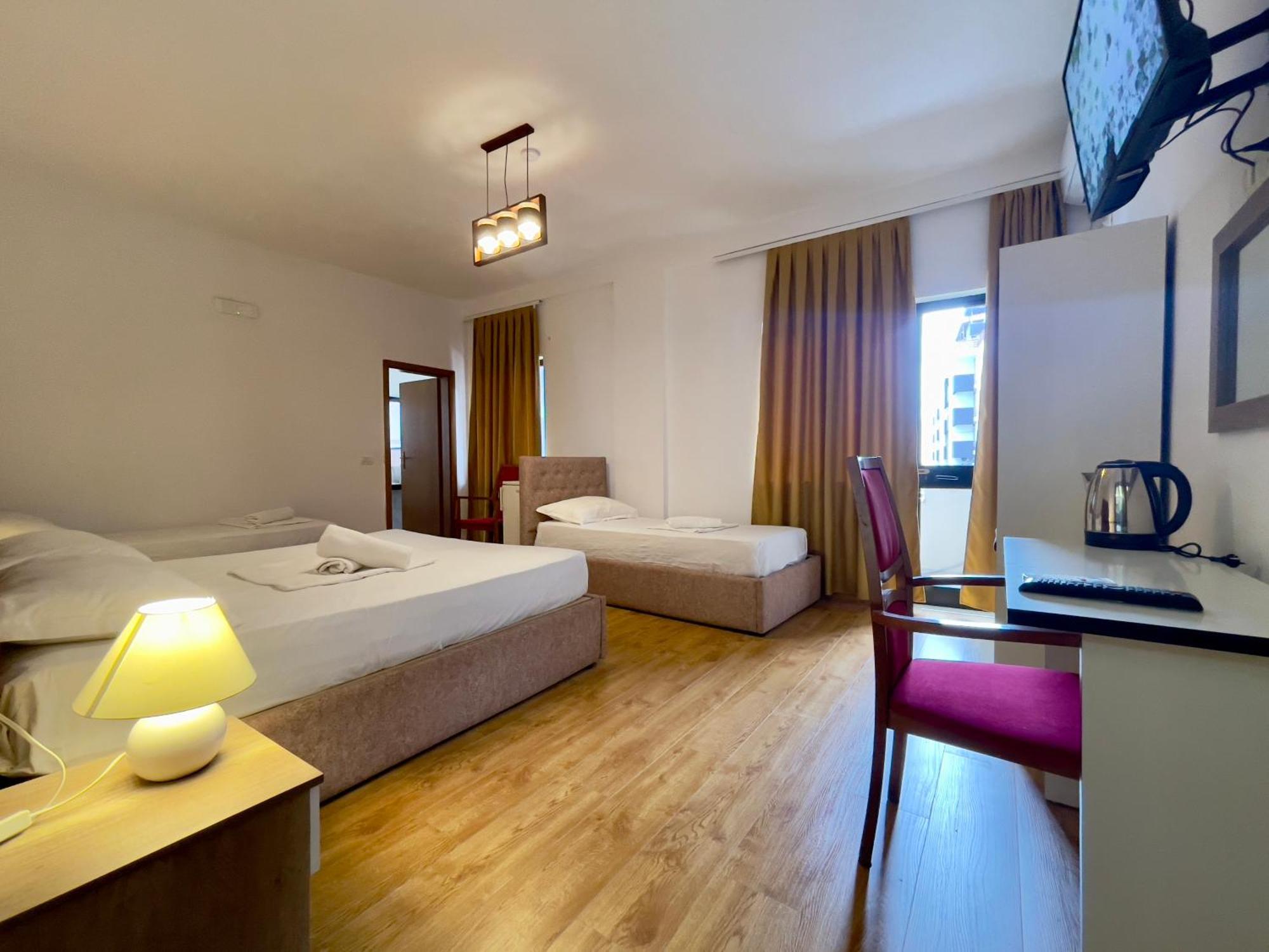 Hotel Globo Durres Exterior photo